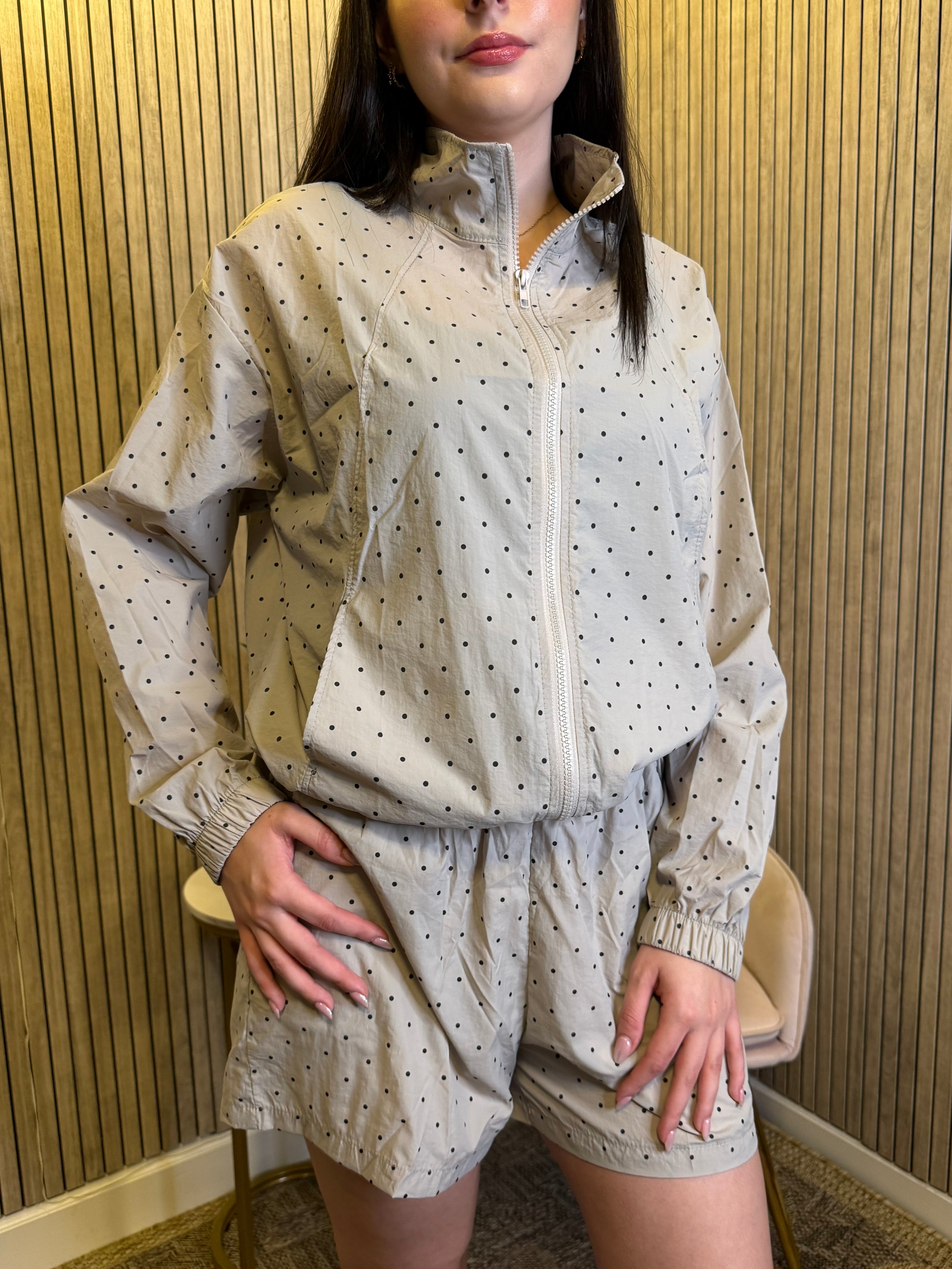 Women’s Gray Polka Dot Zip-Up Jacket & Shorts 2-Piece Set